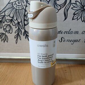 OWALA Special Edition 32oz FreeSip Classy Christmas Water Bottle, HOLIDAY MAGIC